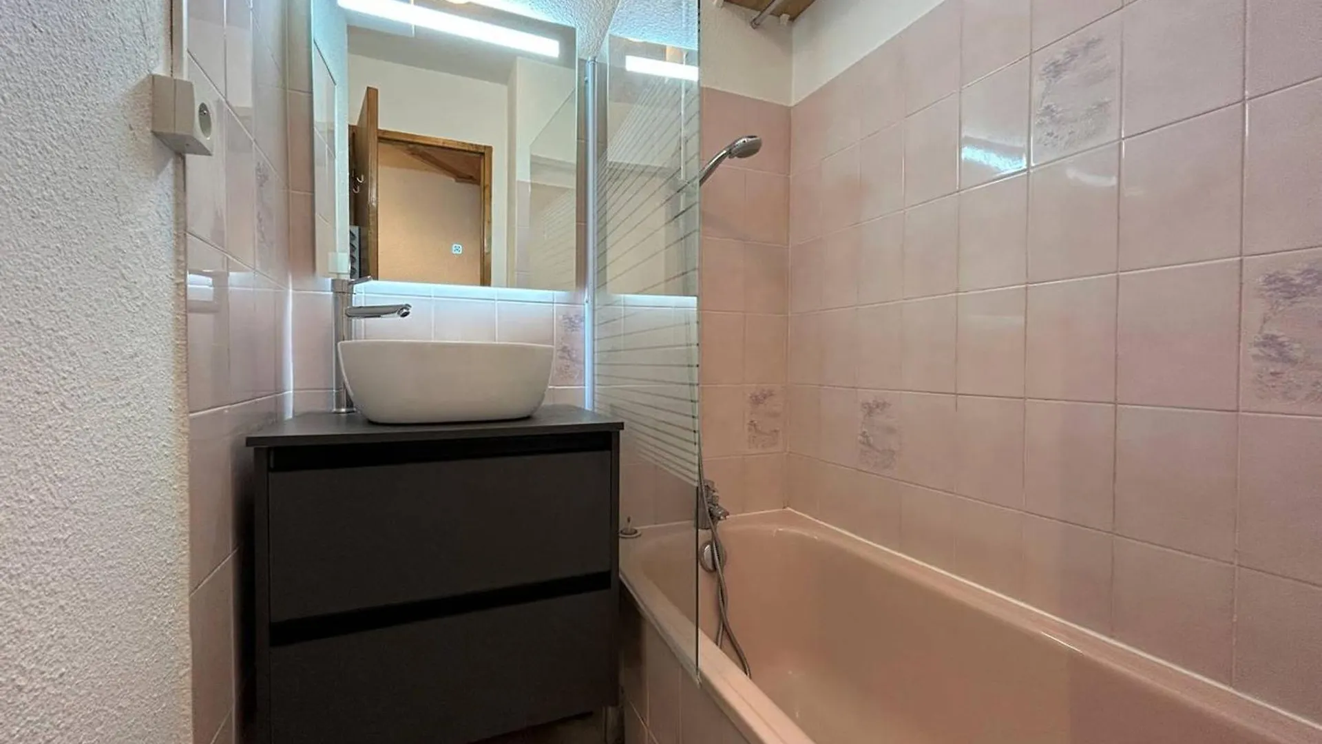 Appartement Cosy Pour 4 Pers, 400M Pistes Et Village, Balcon, Parking Et Casier A Skis, La Salle-Les-Alpes - Fr-1-330F-221 Apartmán